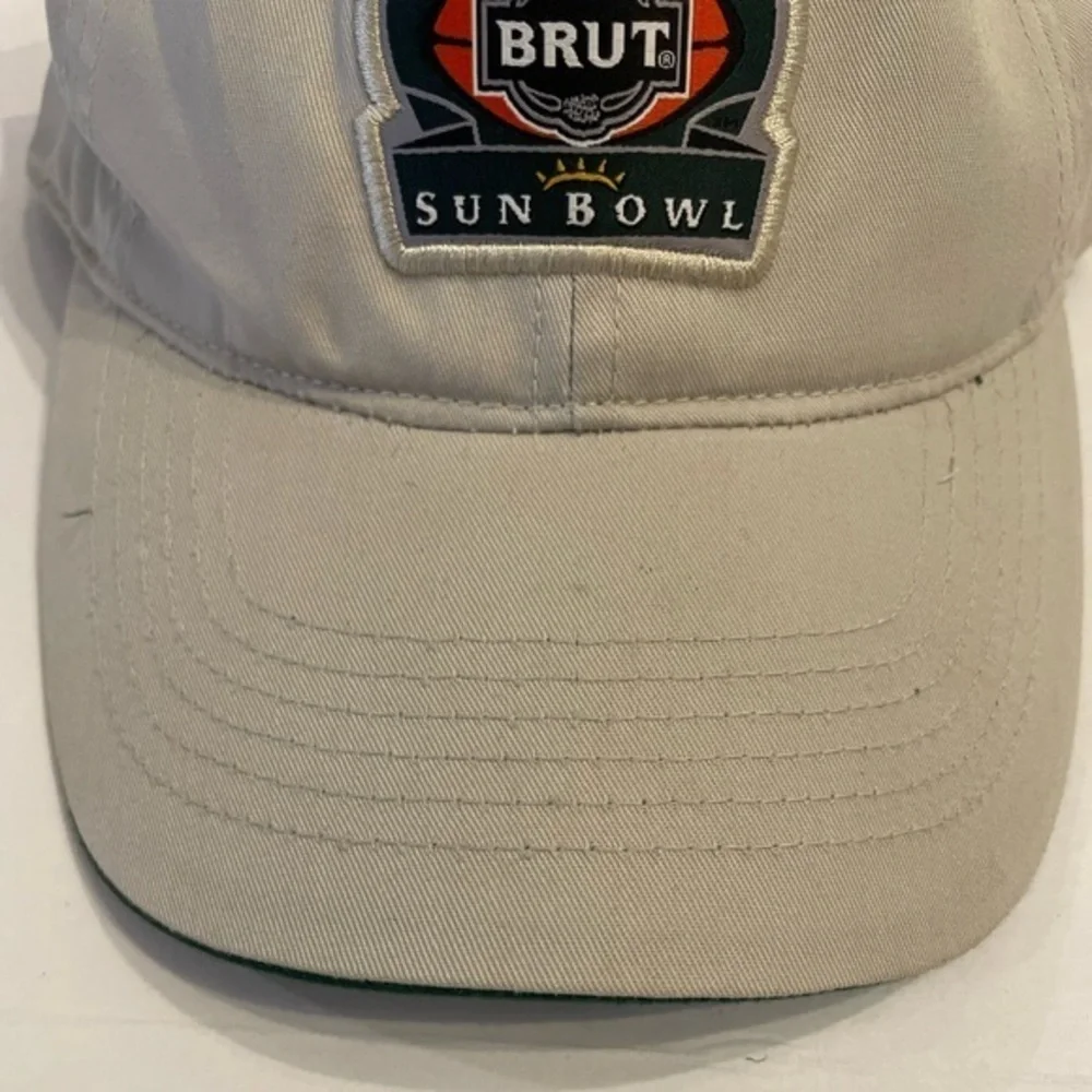 2009 Brut Sunbowl men’s hat‎